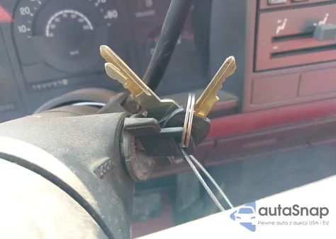 1991 Chevrolet Gmt-400 C1500 from USA, damaged, VIN 1GCEC14ZXME210917